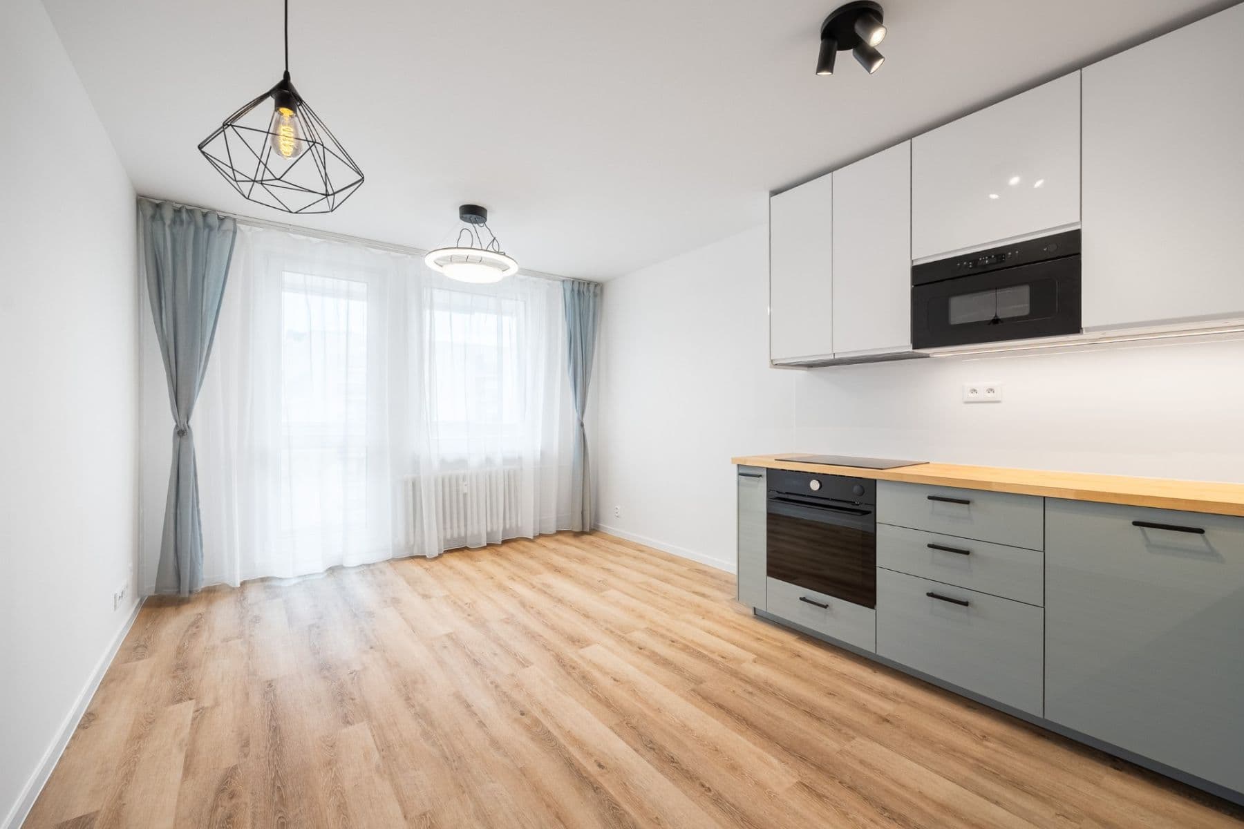 3 bedroom with open-plan kitchen flat for sale, 75 m², Sosnovecká, Prague, Prague 3 bedroom with open-plan kitchen flat for sale, 75 m², Sosnovecká, Prague, Prague