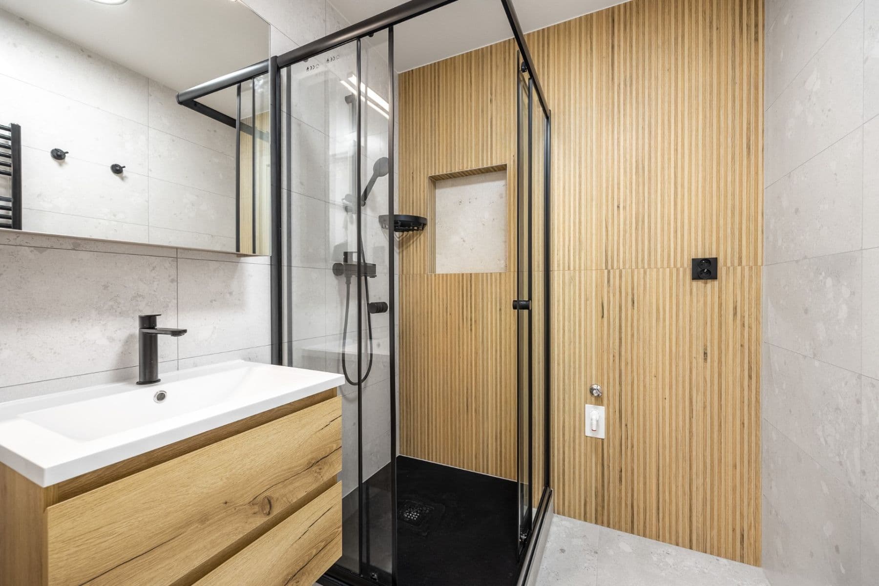 3 bedroom with open-plan kitchen flat for sale, 75 m², Sosnovecká, Prague, Prague 3 bedroom with open-plan kitchen flat for sale, 75 m², Sosnovecká, Prague, Prague