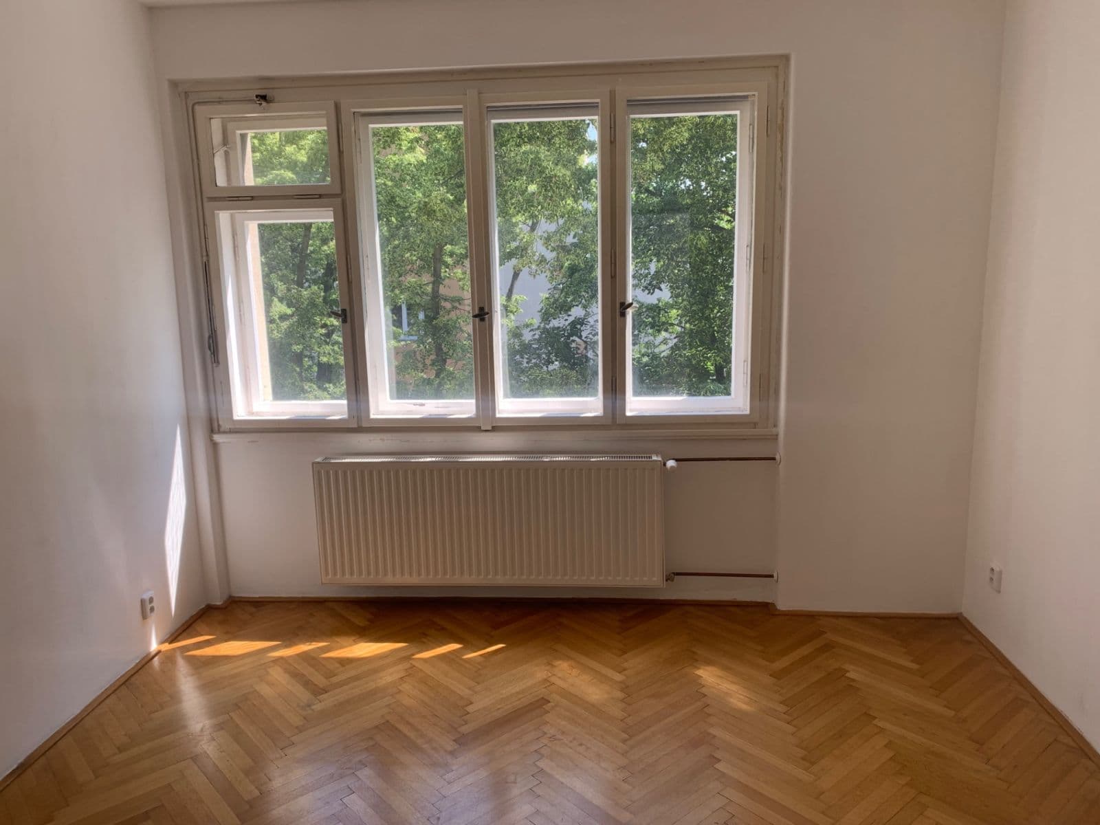 2 bedroom flat to rent, 67 m², Za Vokovickou vozovnou, Prague, Prague 2 bedroom flat to rent, 67 m², Za Vokovickou vozovnou, Prague, Prague