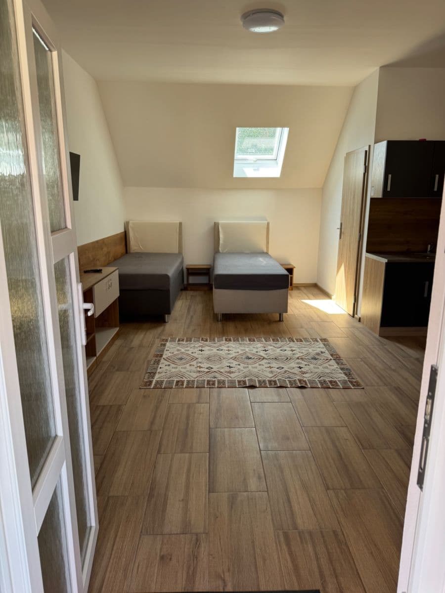 Studio flat to rent, 36 m², Libeř, Středočeský Region Studio flat to rent, 36 m², Libeř, Středočeský Region