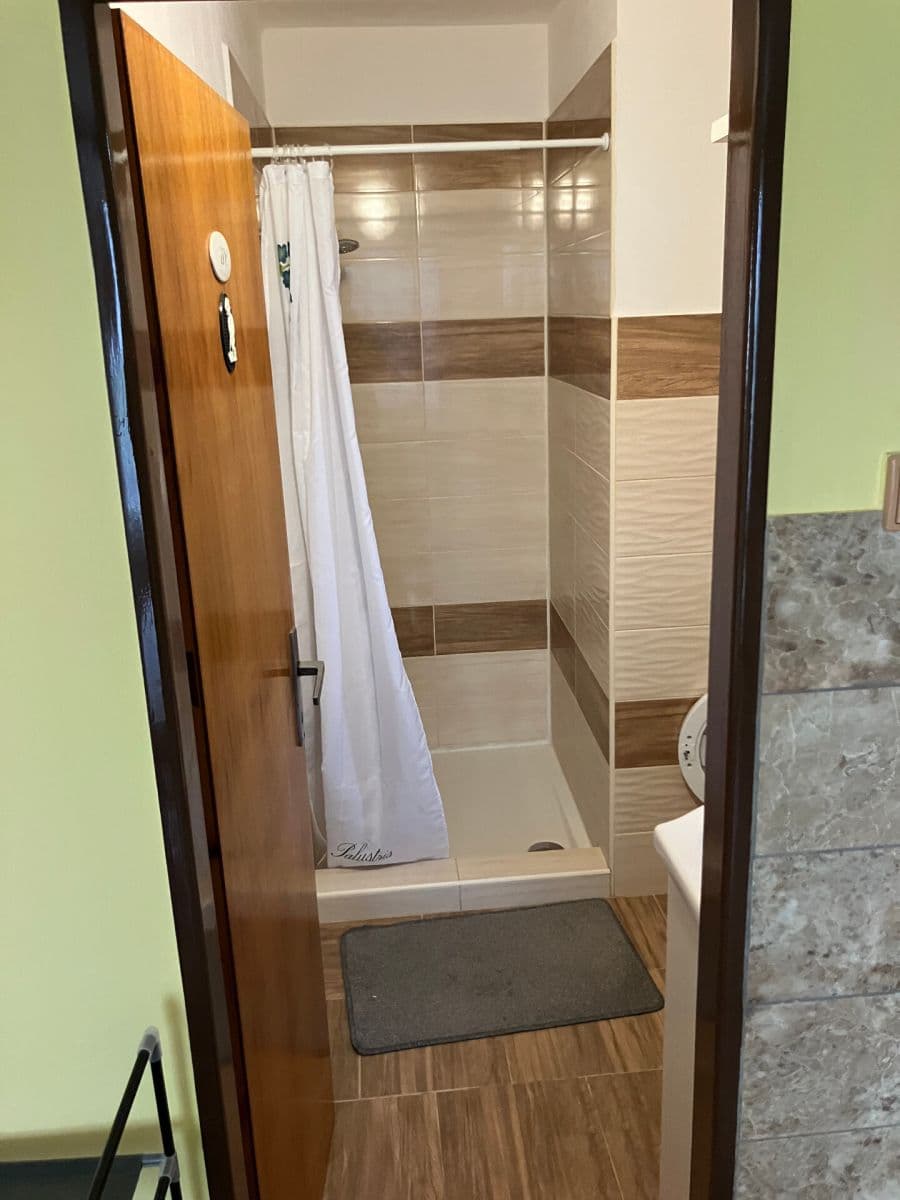 Studio flat to rent, 44 m², Velimská, Sokoleč, Středočeský Region Studio flat to rent, 44 m², Velimská, Sokoleč, Středočeský Region