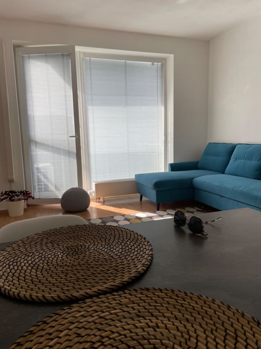 1 bedroom with open-plan kitchen flat to rent, 53 m², Ječná, Hostivice, Středočeský Region 1 bedroom with open-plan kitchen flat to rent, 53 m², Ječná, Hostivice, Středočeský Region