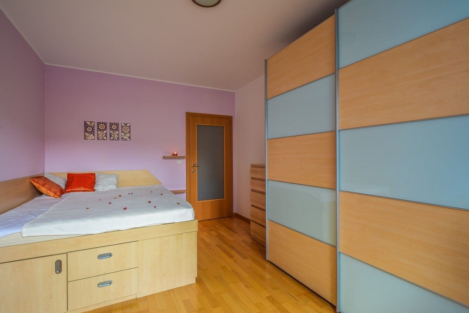 1 bedroom with open-plan kitchen flat to rent, 54 m², Marie Cibulkové, Prague, Prague 1 bedroom with open-plan kitchen flat to rent, 54 m², Marie Cibulkové, Prague, Prague