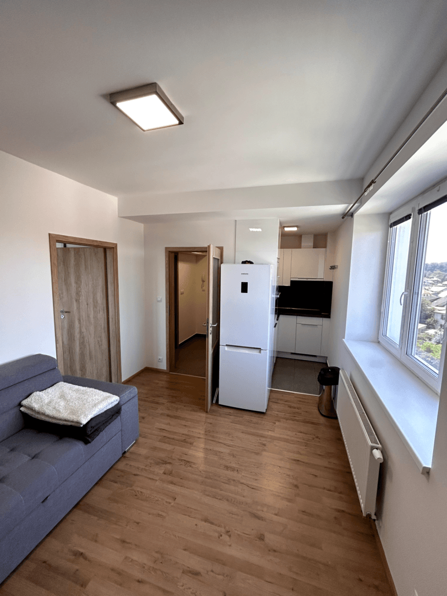 1 bedroom with open-plan kitchen flat to rent, 36 m², Cesta brigádníků, Kralupy nad Vltavou, Středočeský Region 1 bedroom with open-plan kitchen flat to rent, 36 m², Cesta brigádníků, Kralupy nad Vltavou, Středočeský Region