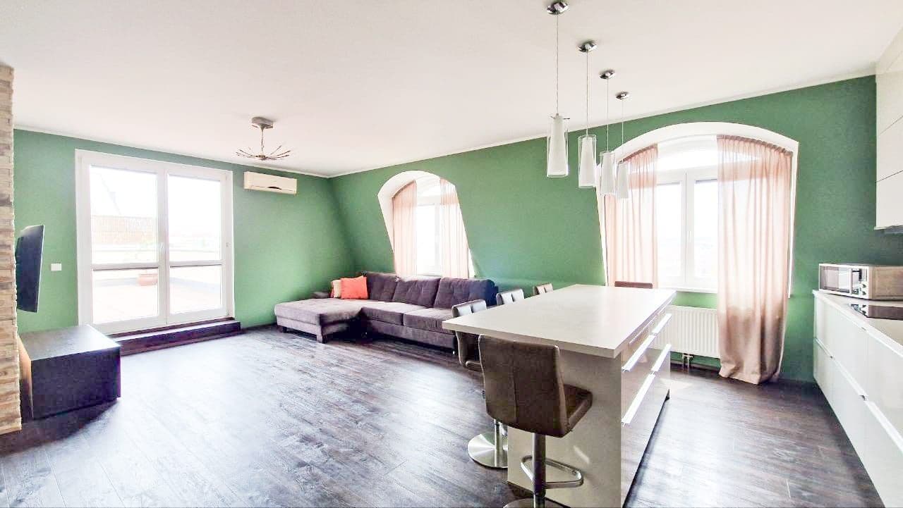 3 bedroom with open-plan kitchen flat to rent, 204 m², U Zvonařky, Prague, Prague 3 bedroom with open-plan kitchen flat to rent, 204 m², U Zvonařky, Prague, Prague