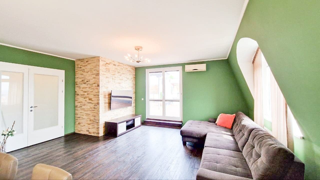 3 bedroom with open-plan kitchen flat to rent, 204 m², U Zvonařky, Prague, Prague 3 bedroom with open-plan kitchen flat to rent, 204 m², U Zvonařky, Prague, Prague