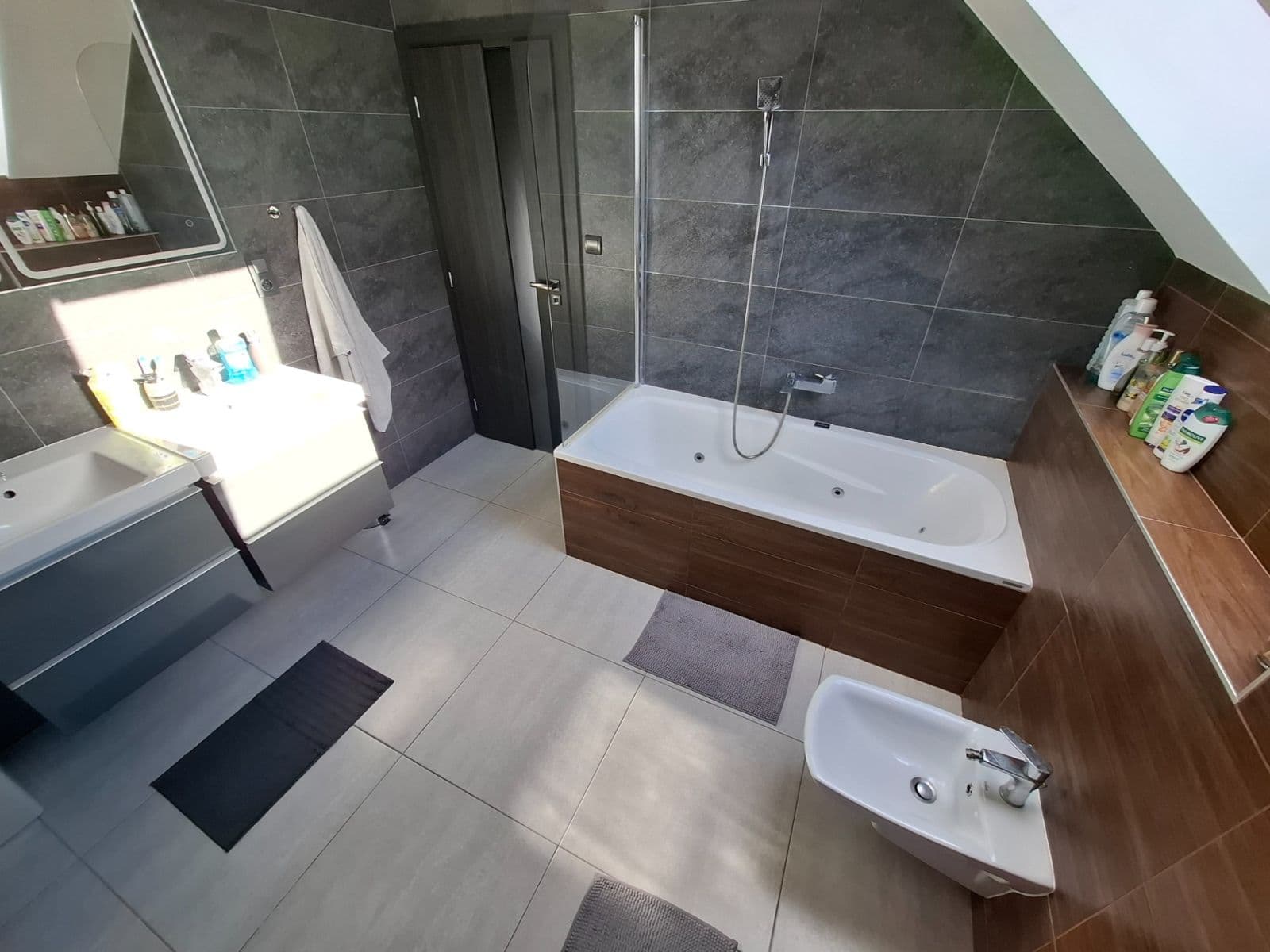 house for sale, 290 m², Modletice, Středočeský Region house for sale, 290 m², Modletice, Středočeský Region