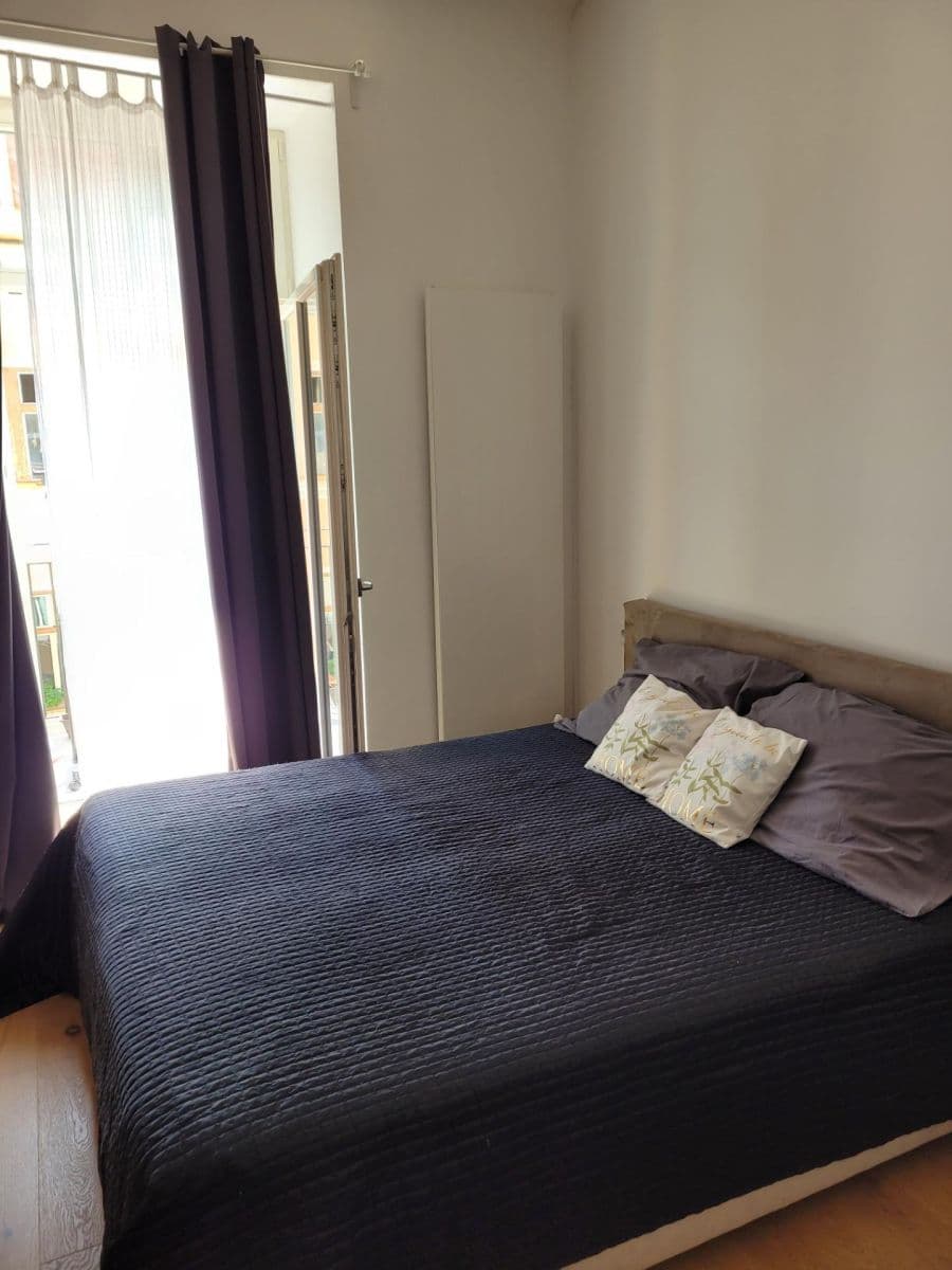 3 bedroom with open-plan kitchen flat to rent, 99 m², Drtinova, Prague, Prague 3 bedroom with open-plan kitchen flat to rent, 99 m², Drtinova, Prague, Prague