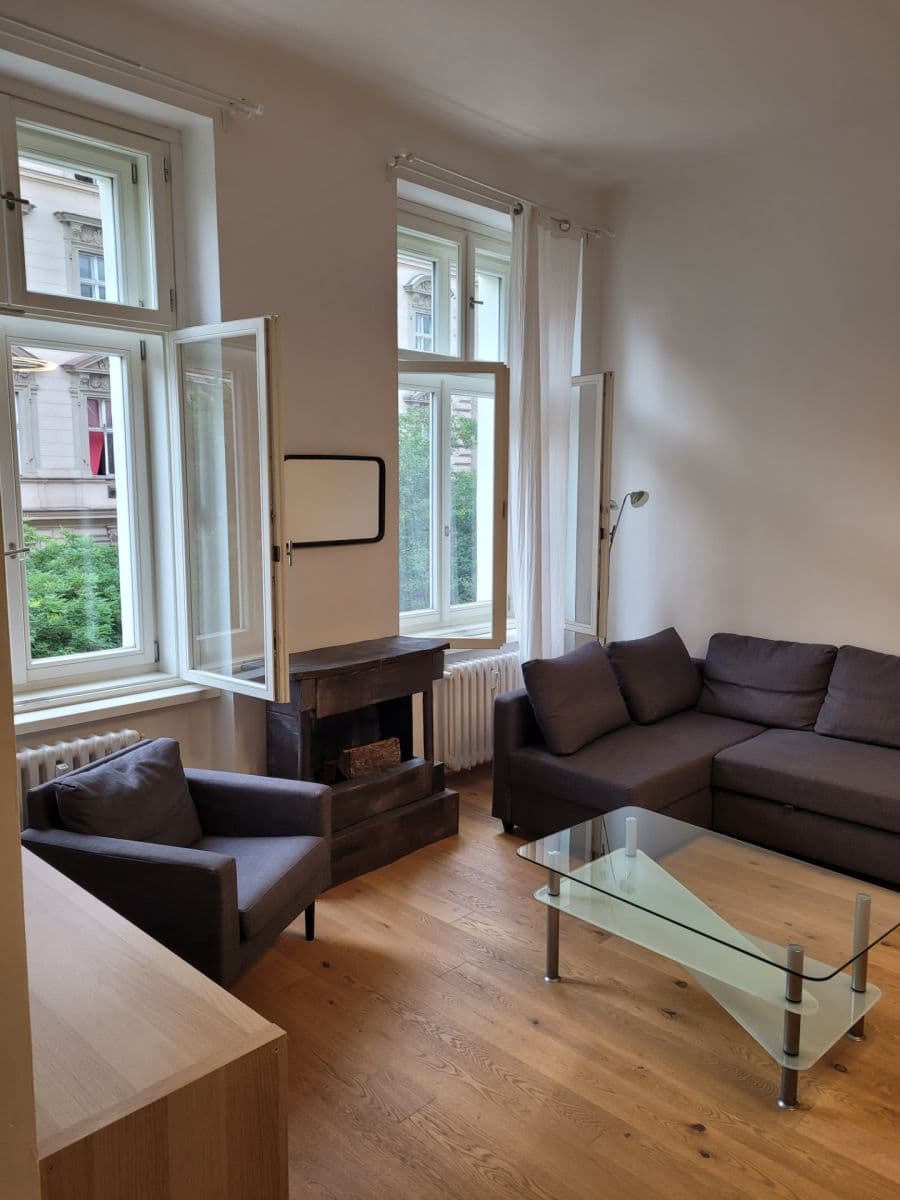 3 bedroom with open-plan kitchen flat to rent, 99 m², Drtinova, Prague, Prague 3 bedroom with open-plan kitchen flat to rent, 99 m², Drtinova, Prague, Prague