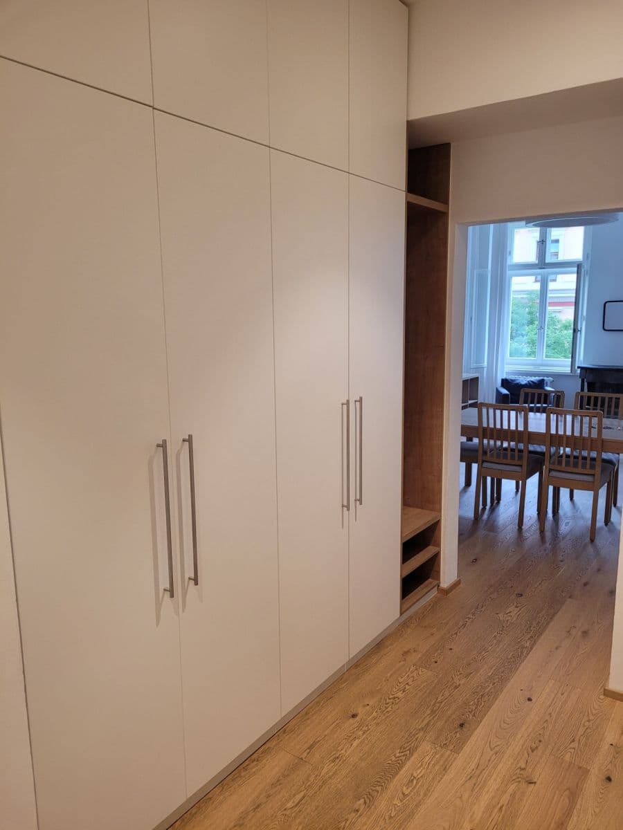 3 bedroom with open-plan kitchen flat to rent, 99 m², Drtinova, Prague, Prague 3 bedroom with open-plan kitchen flat to rent, 99 m², Drtinova, Prague, Prague