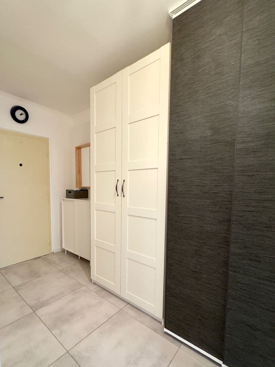 1 bedroom with open-plan kitchen flat to rent, 44 m², Sulova, Prague, Prague 1 bedroom with open-plan kitchen flat to rent, 44 m², Sulova, Prague, Prague