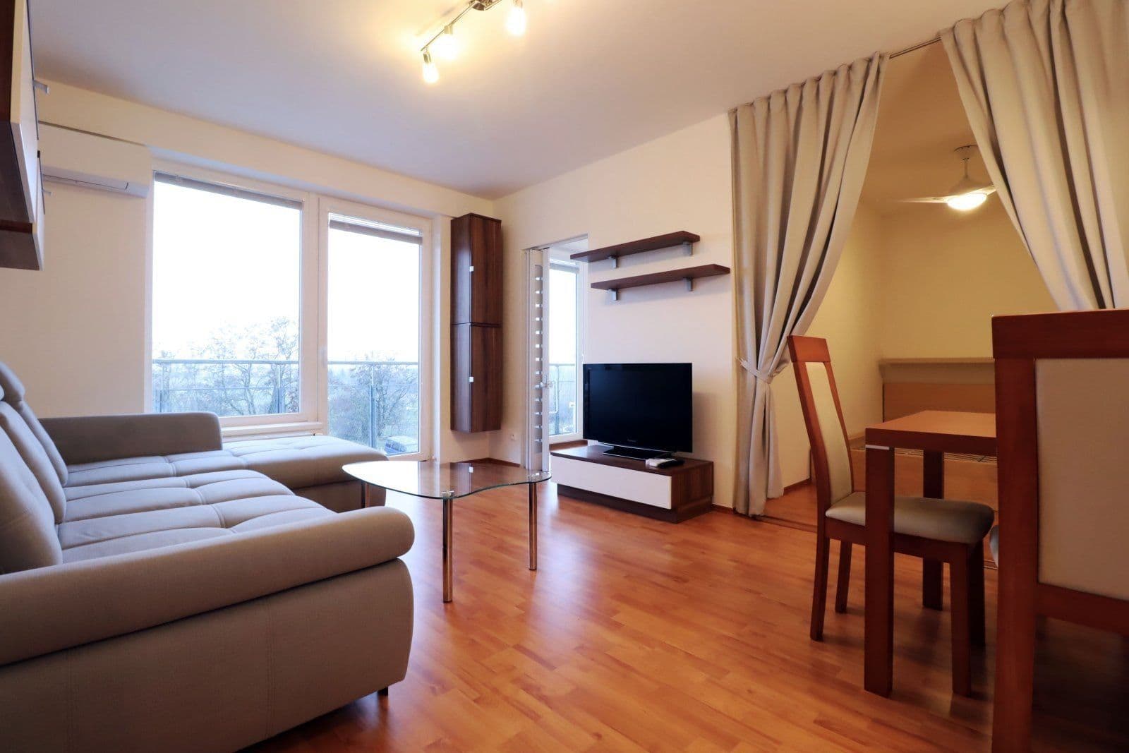 1 bedroom with open-plan kitchen flat to rent, 56 m², Marešova, Prague, Prague 1 bedroom with open-plan kitchen flat to rent, 56 m², Marešova, Prague, Prague