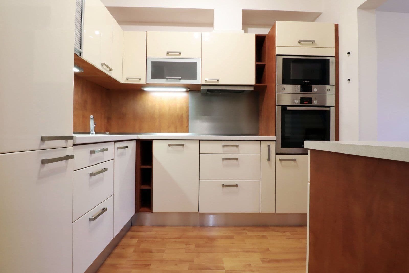 1 bedroom with open-plan kitchen flat to rent, 56 m², Marešova, Prague, Prague 1 bedroom with open-plan kitchen flat to rent, 56 m², Marešova, Prague, Prague