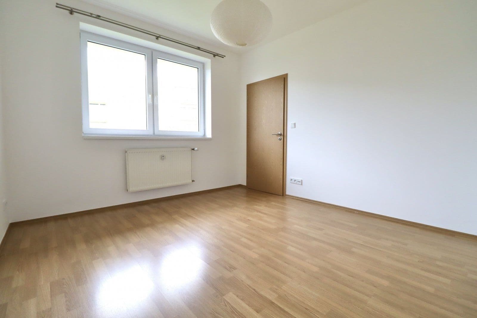 1 bedroom with open-plan kitchen flat to rent, 61 m², Přeučilova, Prague, Prague 1 bedroom with open-plan kitchen flat to rent, 61 m², Přeučilova, Prague, Prague