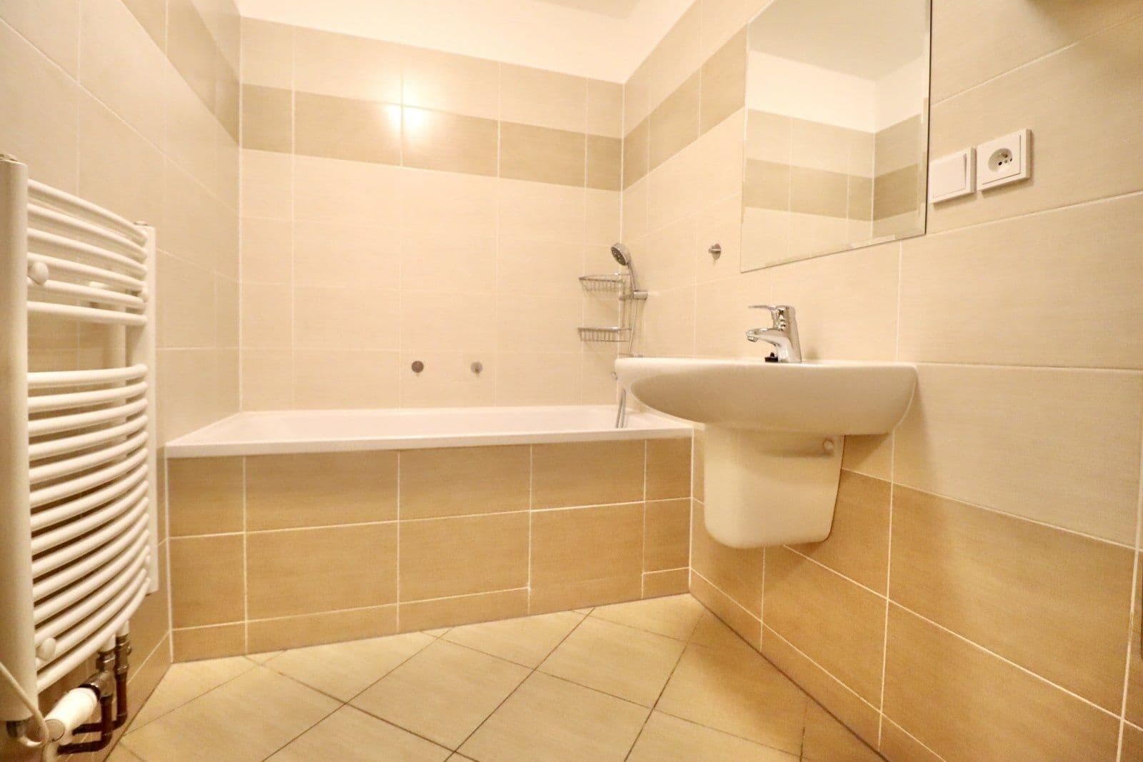 1 bedroom with open-plan kitchen flat to rent, 61 m², Přeučilova, Prague, Prague 1 bedroom with open-plan kitchen flat to rent, 61 m², Přeučilova, Prague, Prague