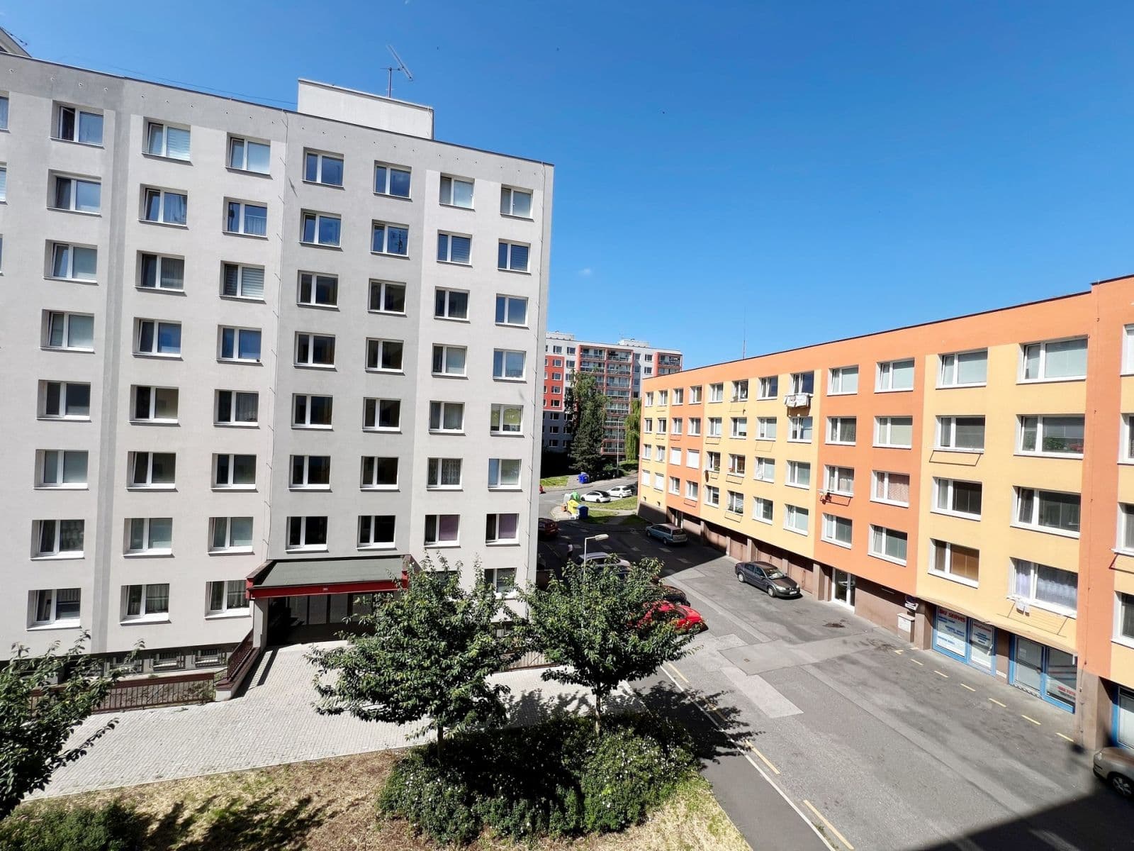 3 bedroom flat to rent, 70 m², Nad Stadionem, Králův Dvůr, Středočeský Region 3 bedroom flat to rent, 70 m², Nad Stadionem, Králův Dvůr, Středočeský Region