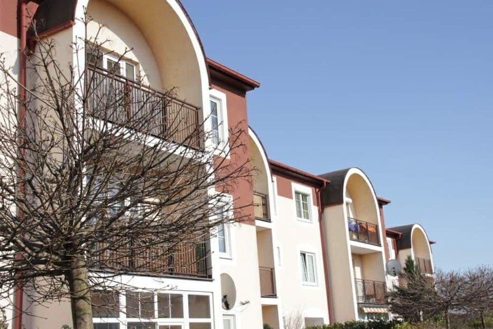 1 bedroom with open-plan kitchen flat to rent, 50 m², Ve Stromkách, Vestec, Středočeský Region 1 bedroom with open-plan kitchen flat to rent, 50 m², Ve Stromkách, Vestec, Středočeský Region