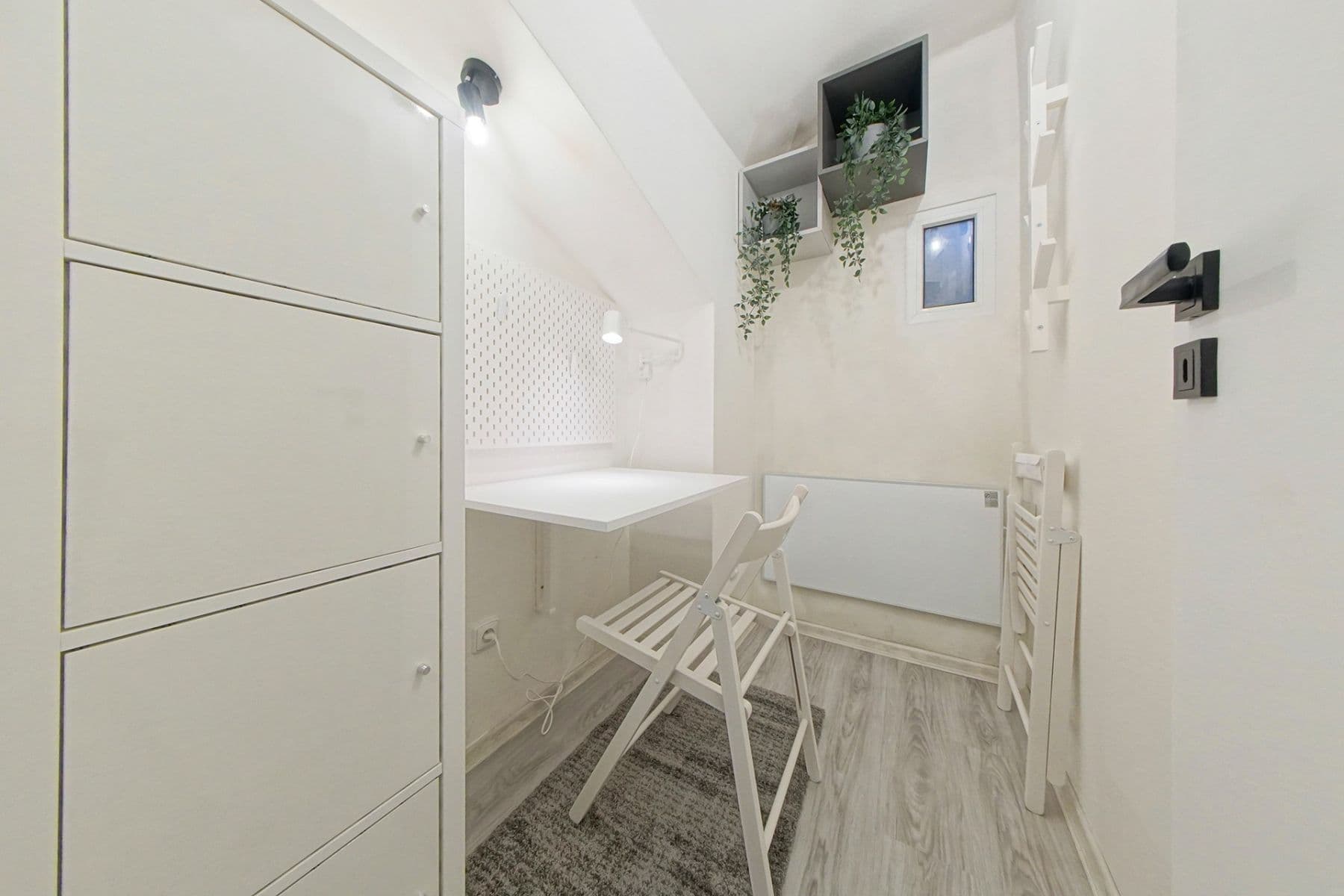 1 bedroom with open-plan kitchen flat to rent, 21 m², Holandská, Prague, Prague 1 bedroom with open-plan kitchen flat to rent, 21 m², Holandská, Prague, Prague