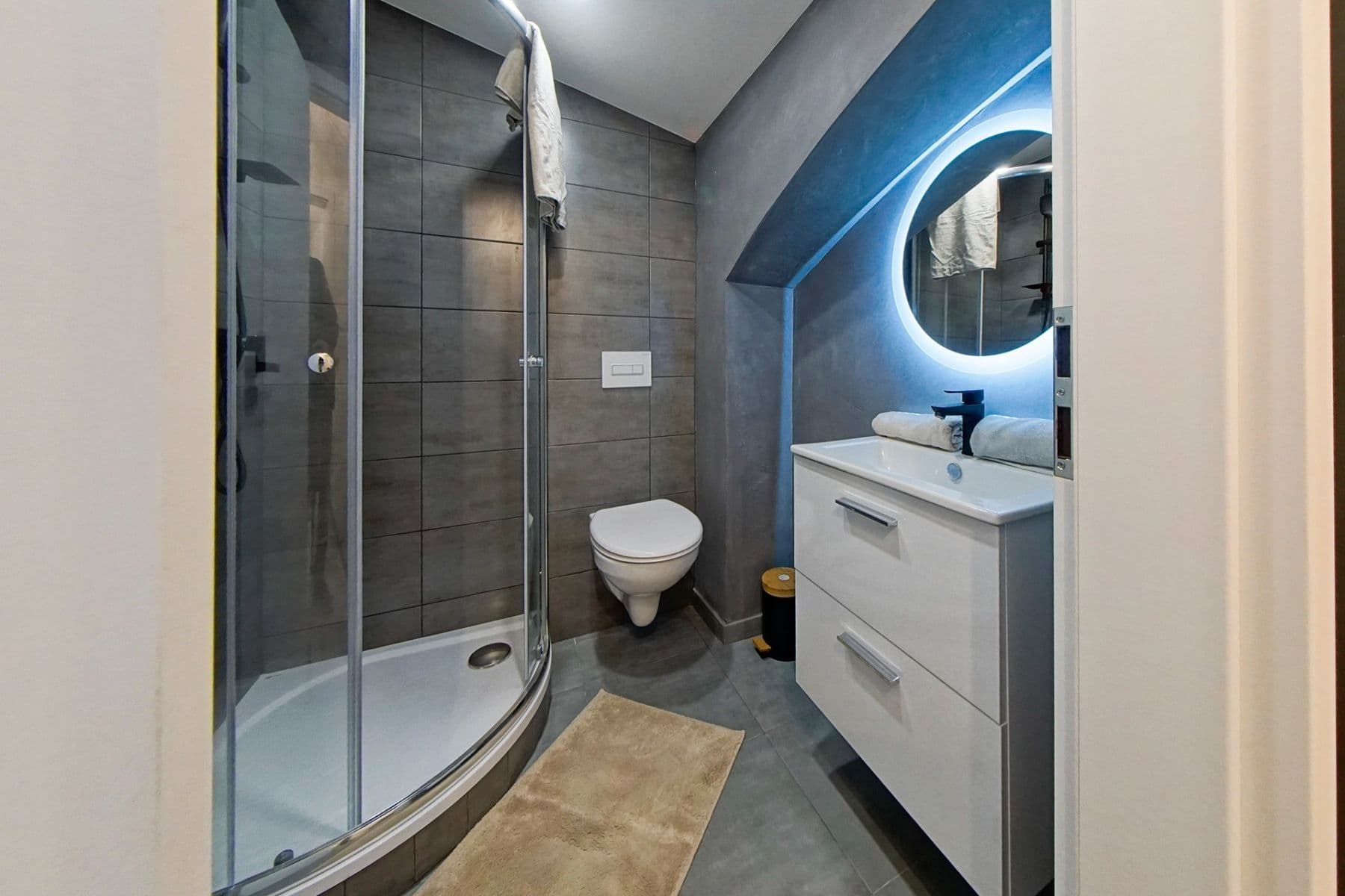 1 bedroom with open-plan kitchen flat to rent, 21 m², Holandská, Prague, Prague 1 bedroom with open-plan kitchen flat to rent, 21 m², Holandská, Prague, Prague