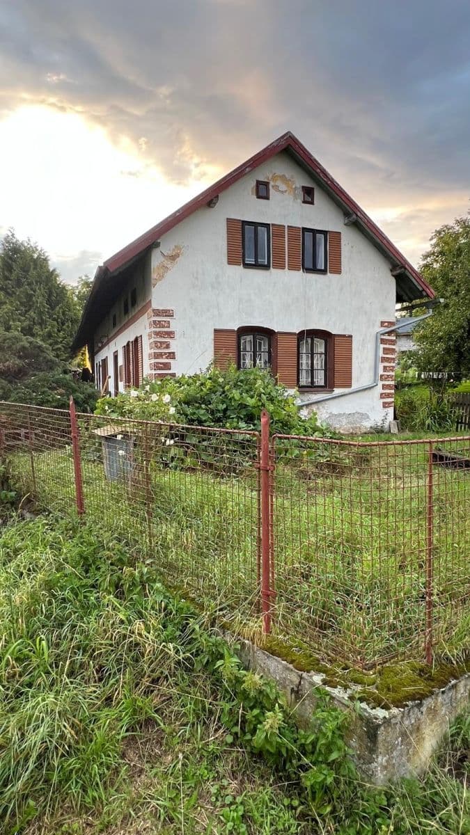 house for sale, 140 m², Katusice, Středočeský Region house for sale, 140 m², Katusice, Středočeský Region