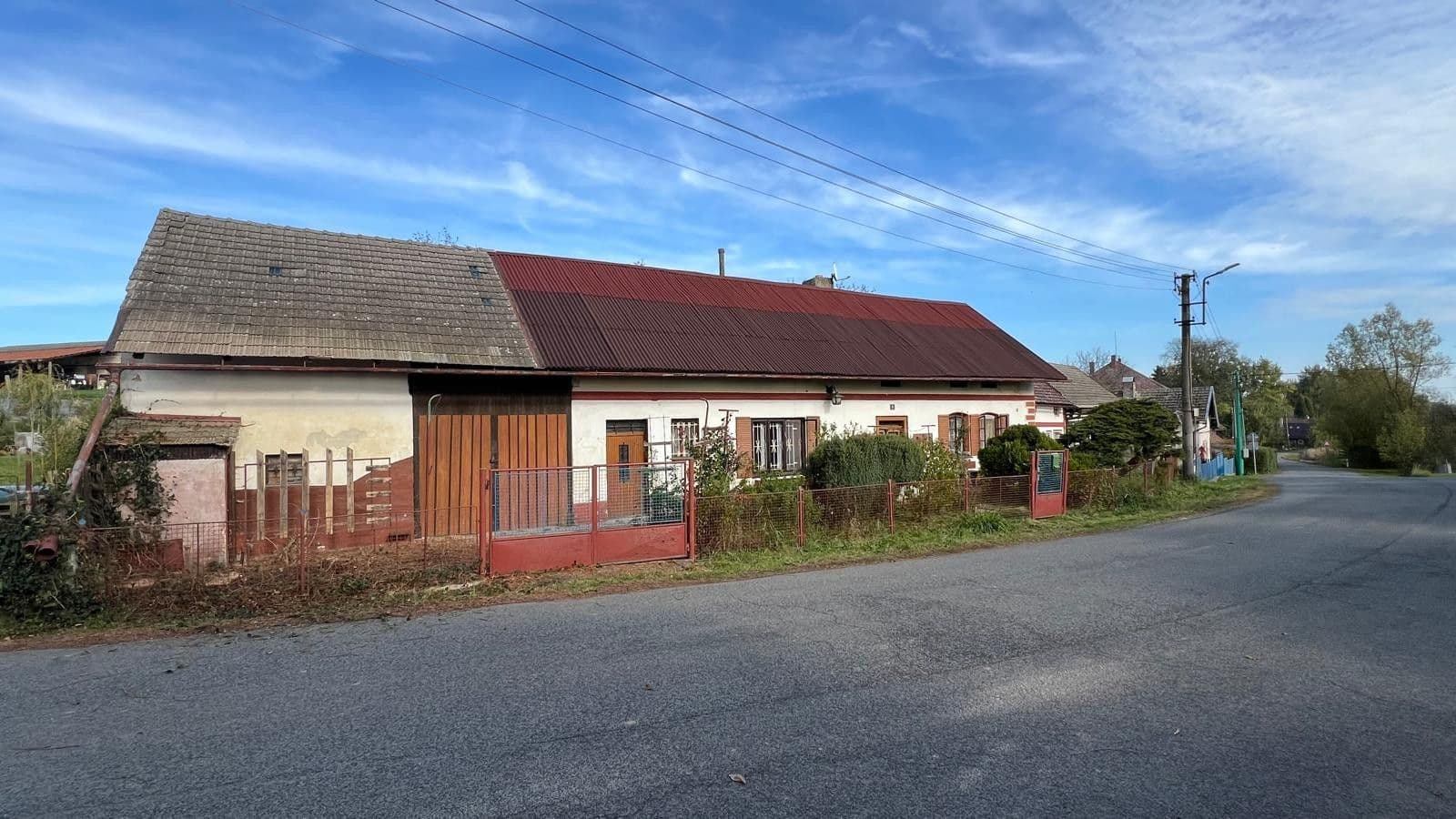 house for sale, 140 m², Katusice, Středočeský Region house for sale, 140 m², Katusice, Středočeský Region