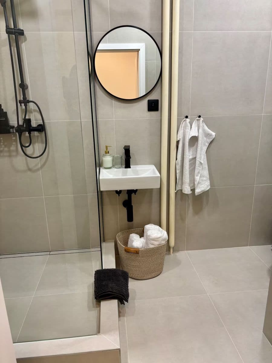 Studio flat to rent, 34 m², Dělnická, Prague, Prague Studio flat to rent, 34 m², Dělnická, Prague, Prague