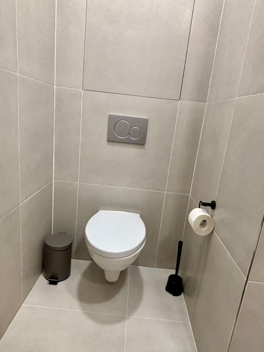 Studio flat to rent, 34 m², Dělnická, Prague, Prague Studio flat to rent, 34 m², Dělnická, Prague, Prague