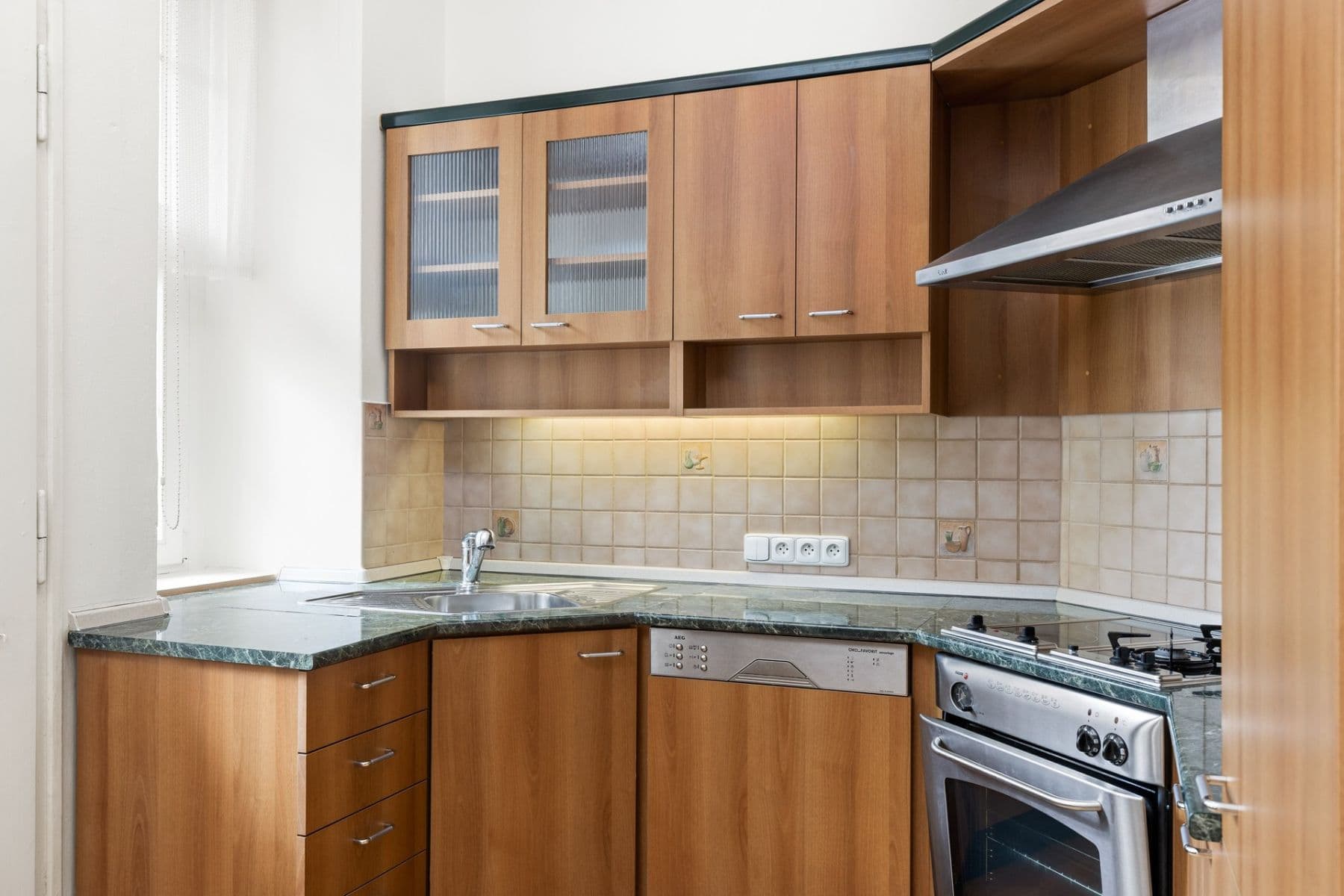 2 bedroom with open-plan kitchen flat to rent, 104 m², dr. Zikmunda Wintra, Prague, Prague 2 bedroom with open-plan kitchen flat to rent, 104 m², dr. Zikmunda Wintra, Prague, Prague