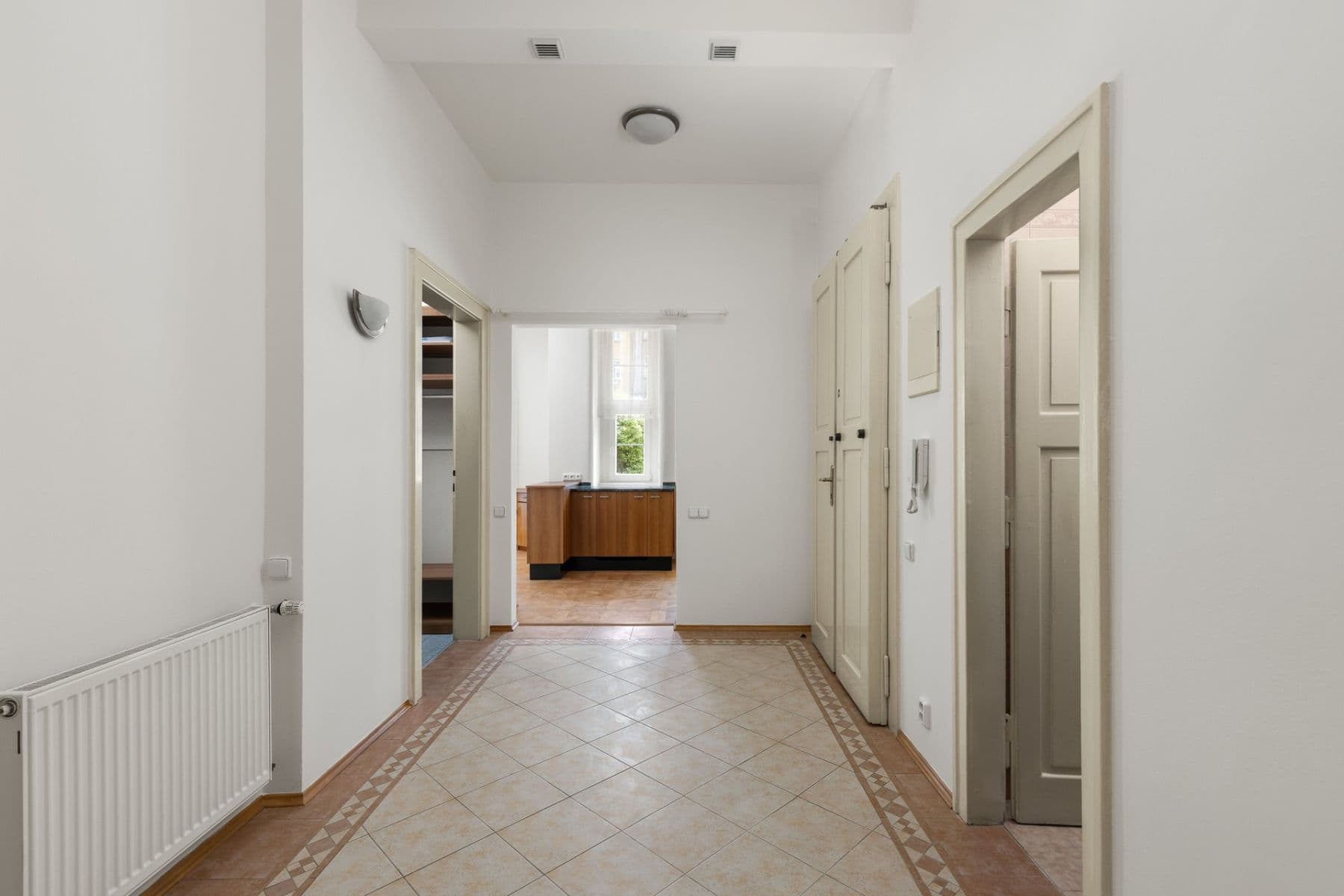 2 bedroom with open-plan kitchen flat to rent, 104 m², dr. Zikmunda Wintra, Prague, Prague 2 bedroom with open-plan kitchen flat to rent, 104 m², dr. Zikmunda Wintra, Prague, Prague