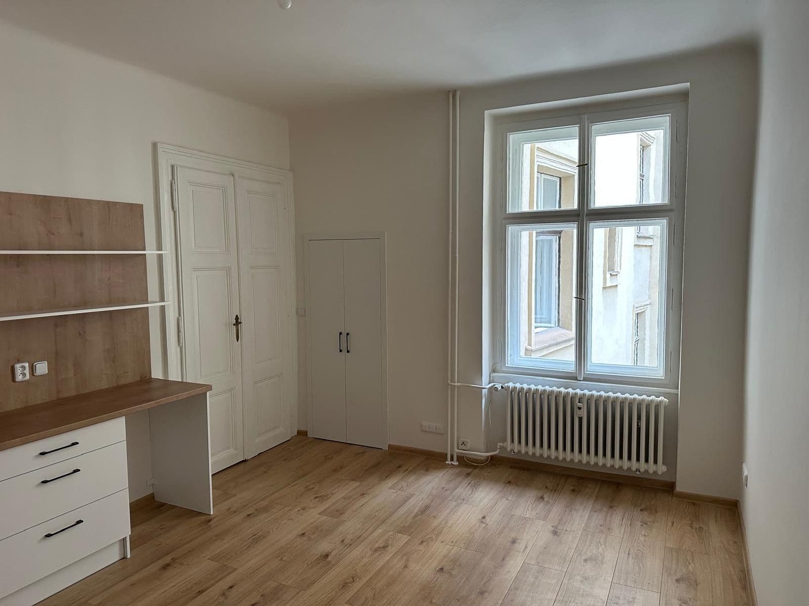 2 bedroom with open-plan kitchen flat to rent, 72 m², Soukenická, Prague, Prague 2 bedroom with open-plan kitchen flat to rent, 72 m², Soukenická, Prague, Prague