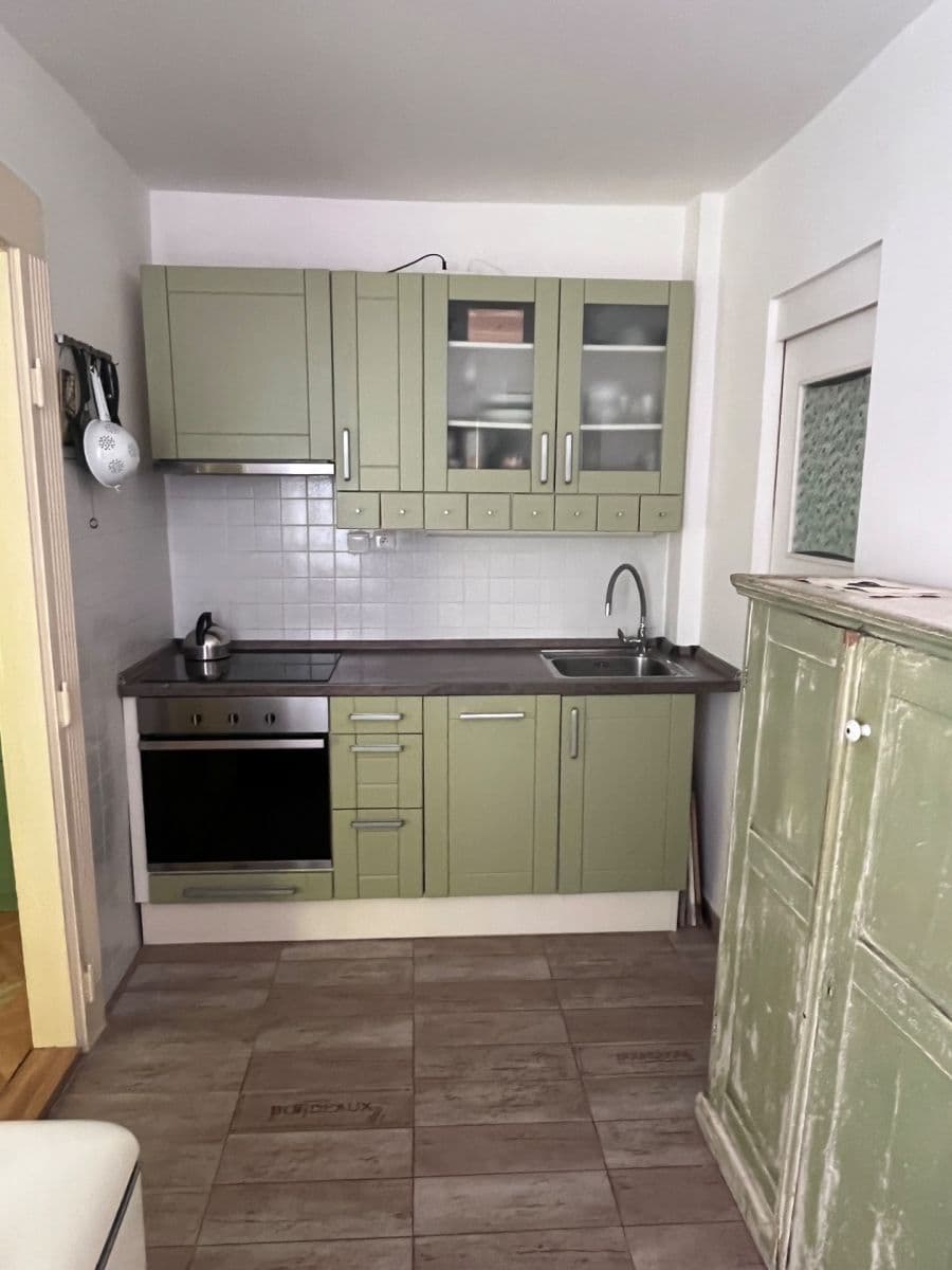 Studio flat to rent, 35 m², Veletržní, Prague, Prague Studio flat to rent, 35 m², Veletržní, Prague, Prague