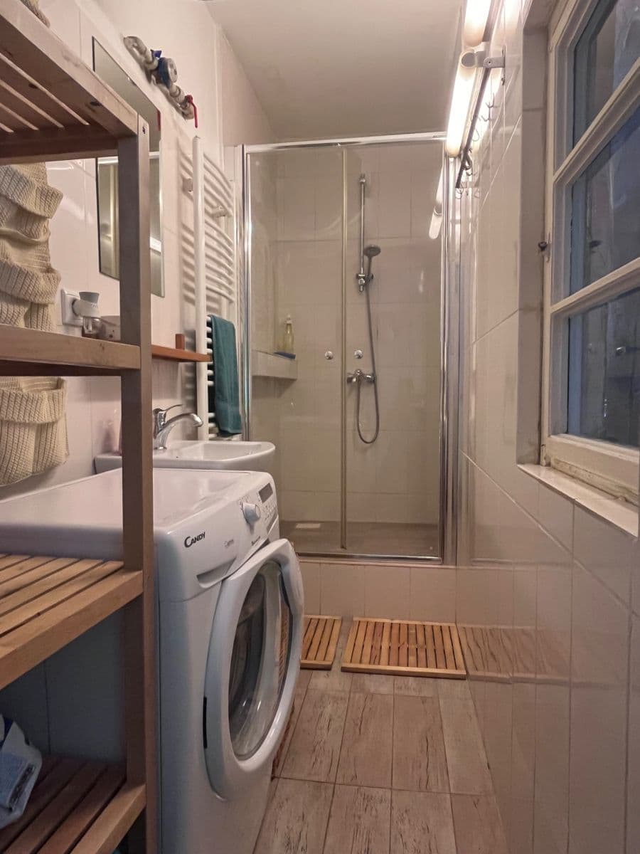 Studio flat to rent, 35 m², Veletržní, Prague, Prague Studio flat to rent, 35 m², Veletržní, Prague, Prague