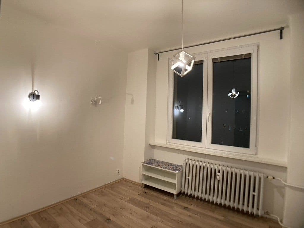 1 bedroom with open-plan kitchen flat to rent, 42 m², Jakutská, Prague, Prague 1 bedroom with open-plan kitchen flat to rent, 42 m², Jakutská, Prague, Prague