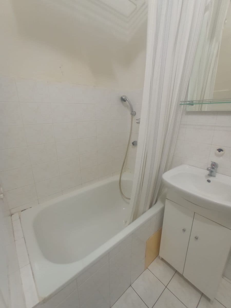 2 bedroom flat to rent, 48 m², Dr. Šavrdy, Ostrava, Moravskoslezský Region 2 bedroom flat to rent, 48 m², Dr. Šavrdy, Ostrava, Moravskoslezský Region