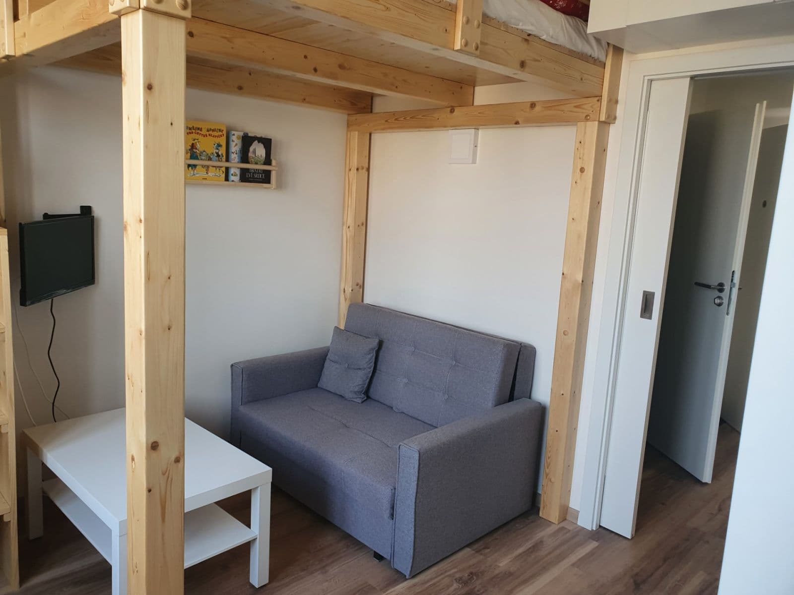 Studio flat to rent, 21 m², náměstí Dr. Václava Holého, Prague, Prague Studio flat to rent, 21 m², náměstí Dr. Václava Holého, Prague, Prague