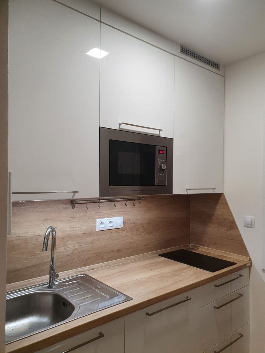 Studio flat to rent, 21 m², náměstí Dr. Václava Holého, Prague, Prague Studio flat to rent, 21 m², náměstí Dr. Václava Holého, Prague, Prague