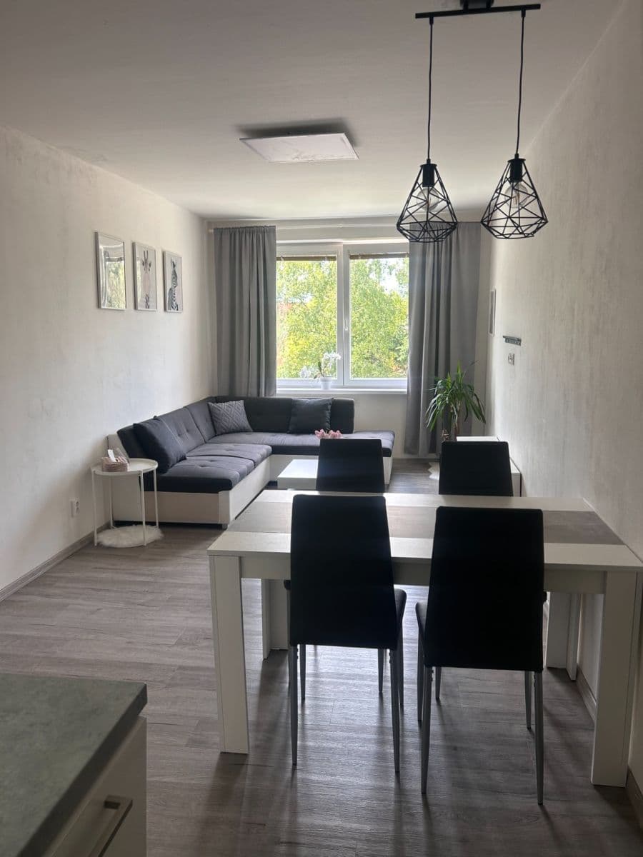 1 bedroom with open-plan kitchen flat to rent, 48 m², Jaroslava Vrchlického, Havířov, Moravskoslezský Region 1 bedroom with open-plan kitchen flat to rent, 48 m², Jaroslava Vrchlického, Havířov, Moravskoslezský Region