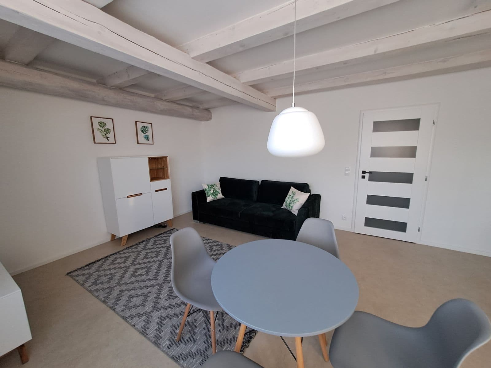 1 bedroom with open-plan kitchen flat to rent, 48 m², Za rybníkem, Lišany, Středočeský Region 1 bedroom with open-plan kitchen flat to rent, 48 m², Za rybníkem, Lišany, Středočeský Region