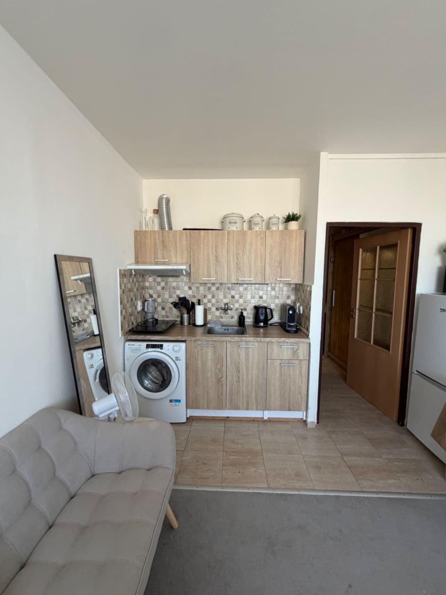 Studio flat to rent, 25 m², Jahodová, Prague, Prague Studio flat to rent, 25 m², Jahodová, Prague, Prague