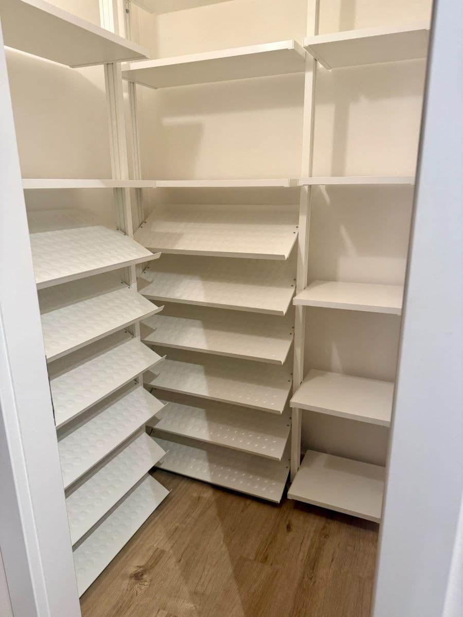 4 bedroom flat to rent, 84 m², Bzenecká, Plzeň, Plzeňský Region 4 bedroom flat to rent, 84 m², Bzenecká, Plzeň, Plzeňský Region