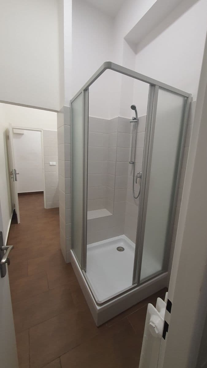 3 bedroom flat to rent, 76 m², Svatoslavova, Prague, Prague 3 bedroom flat to rent, 76 m², Svatoslavova, Prague, Prague