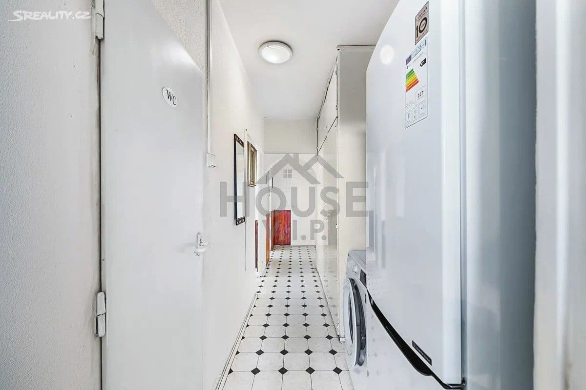 3 bedroom flat for sale, 74 m², Nad Lesním divadlem, Prague, Prague 3 bedroom flat for sale, 74 m², Nad Lesním divadlem, Prague, Prague