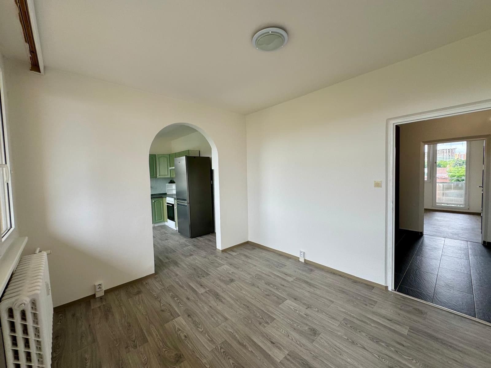 4 bedroom with open-plan kitchen flat to rent, 89 m², Turistická, Plzeň, Plzeňský Region 4 bedroom with open-plan kitchen flat to rent, 89 m², Turistická, Plzeň, Plzeňský Region