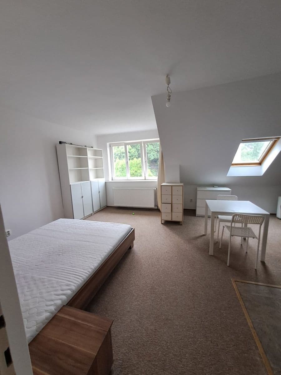 Studio flat to rent, 42 m², Kundratka, Prague, Prague Studio flat to rent, 42 m², Kundratka, Prague, Prague