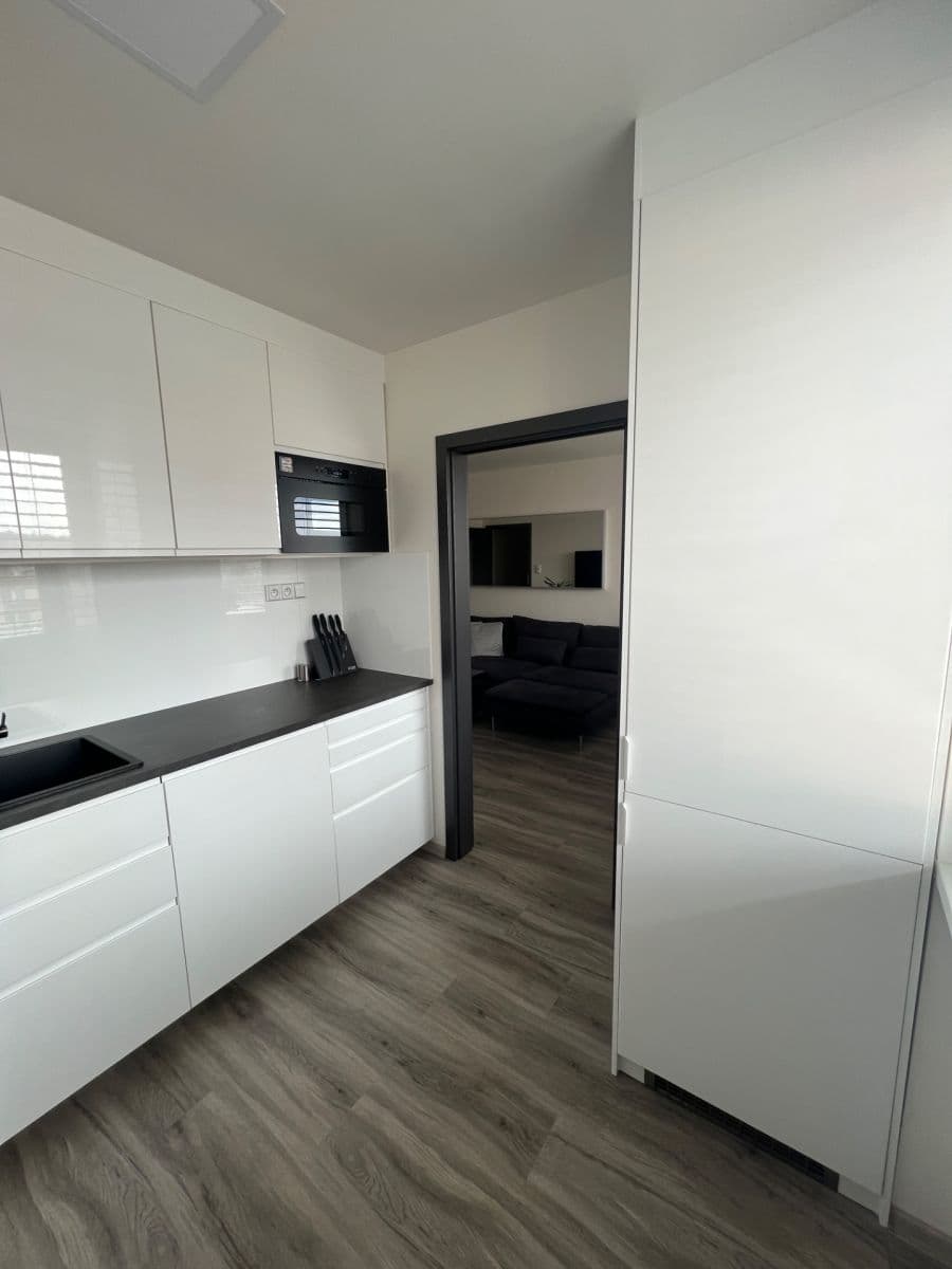 2 bedroom flat to rent, 52 m², Francouzská, Kladno, Středočeský Region 2 bedroom flat to rent, 52 m², Francouzská, Kladno, Středočeský Region