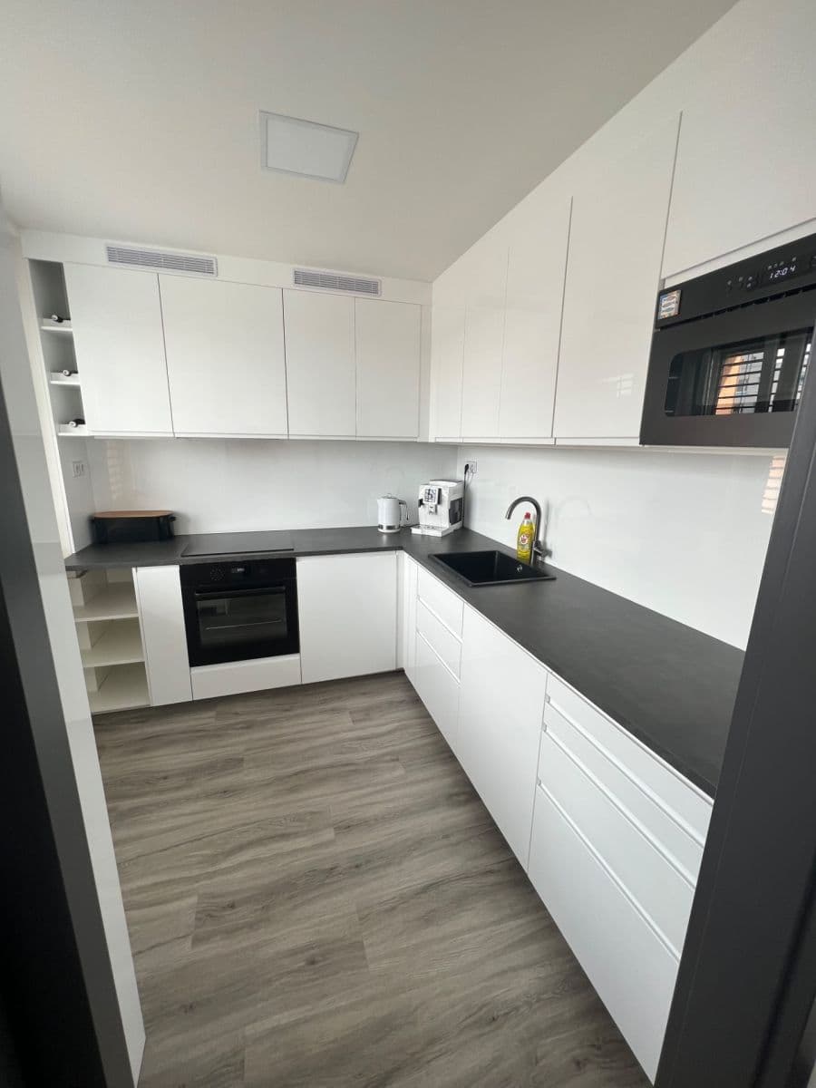 2 bedroom flat to rent, 52 m², Francouzská, Kladno, Středočeský Region 2 bedroom flat to rent, 52 m², Francouzská, Kladno, Středočeský Region