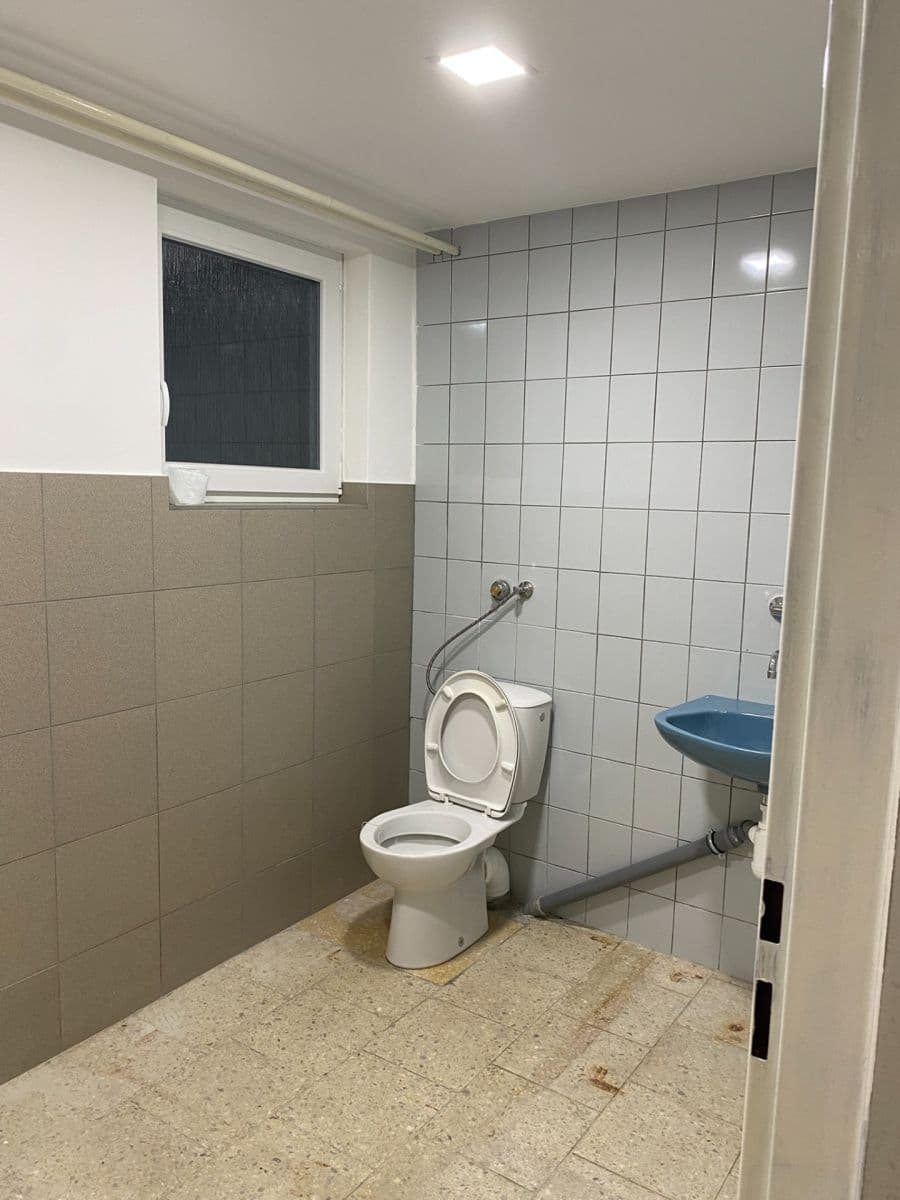 non-residential property to rent, 255 m², Městečko, Ždánice, Jihomoravský Region non-residential property to rent, 255 m², Městečko, Ždánice, Jihomoravský Region