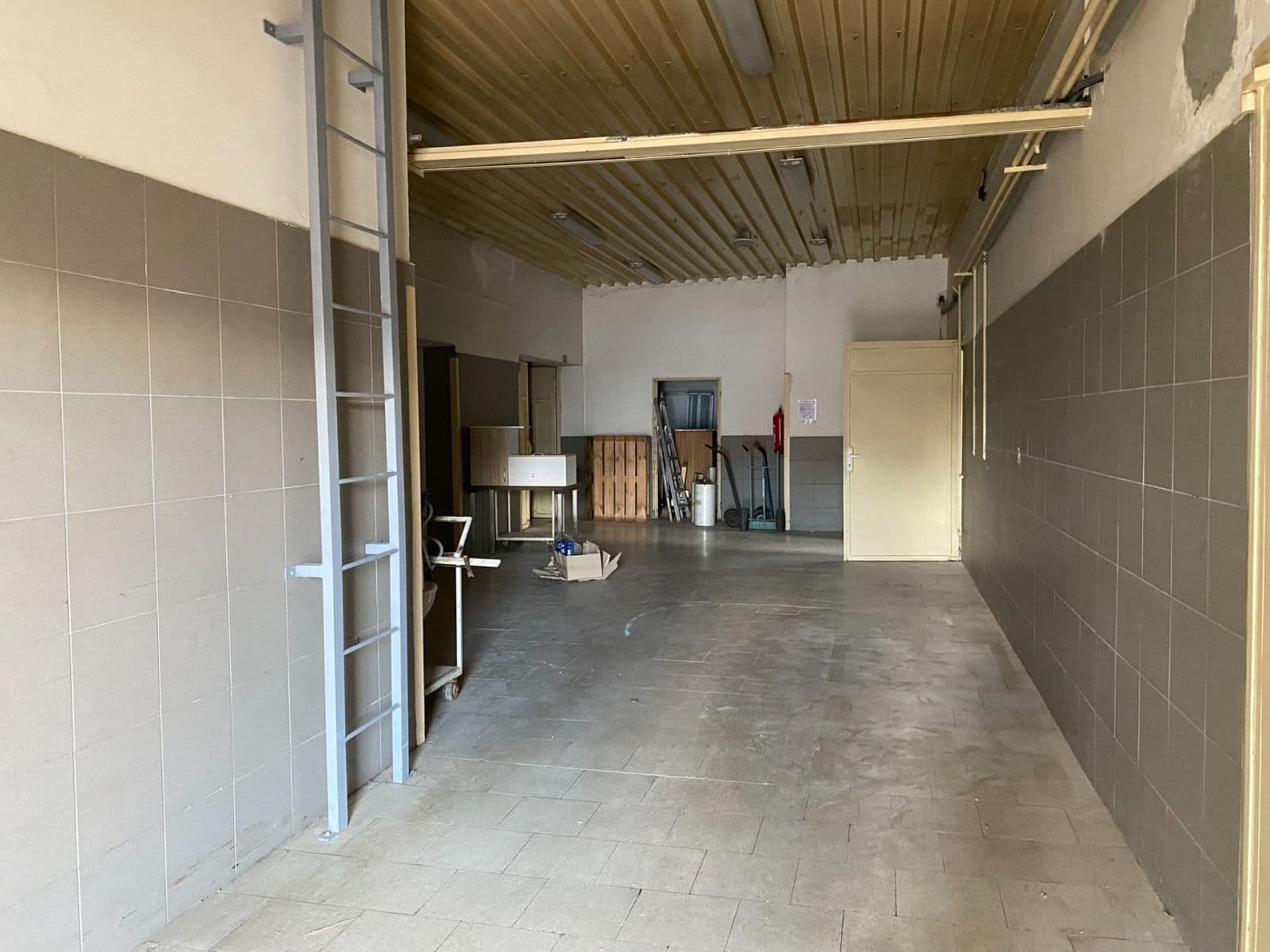 non-residential property to rent, 255 m², Městečko, Ždánice, Jihomoravský Region non-residential property to rent, 255 m², Městečko, Ždánice, Jihomoravský Region