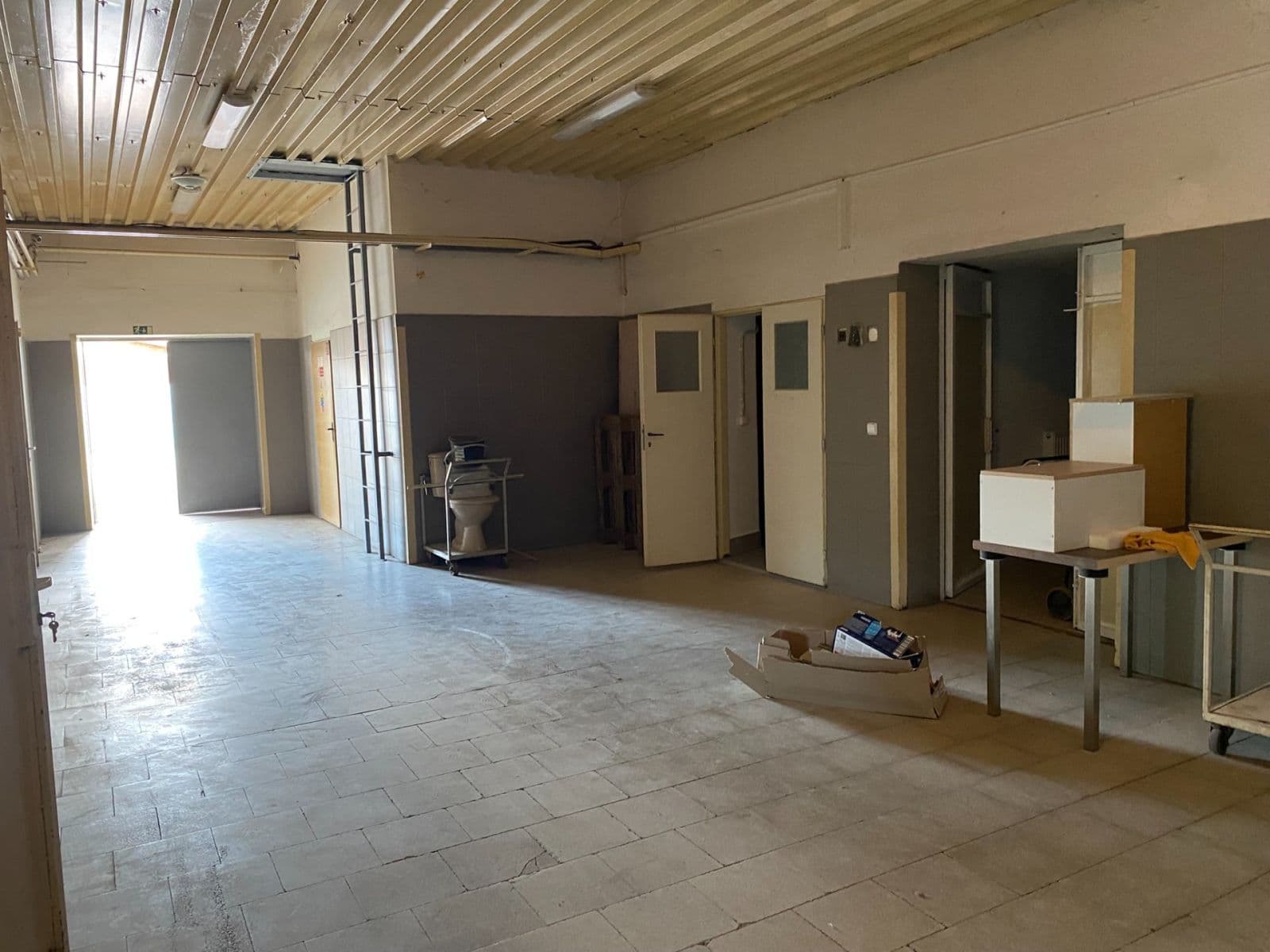 non-residential property to rent, 255 m², Městečko, Ždánice, Jihomoravský Region non-residential property to rent, 255 m², Městečko, Ždánice, Jihomoravský Region