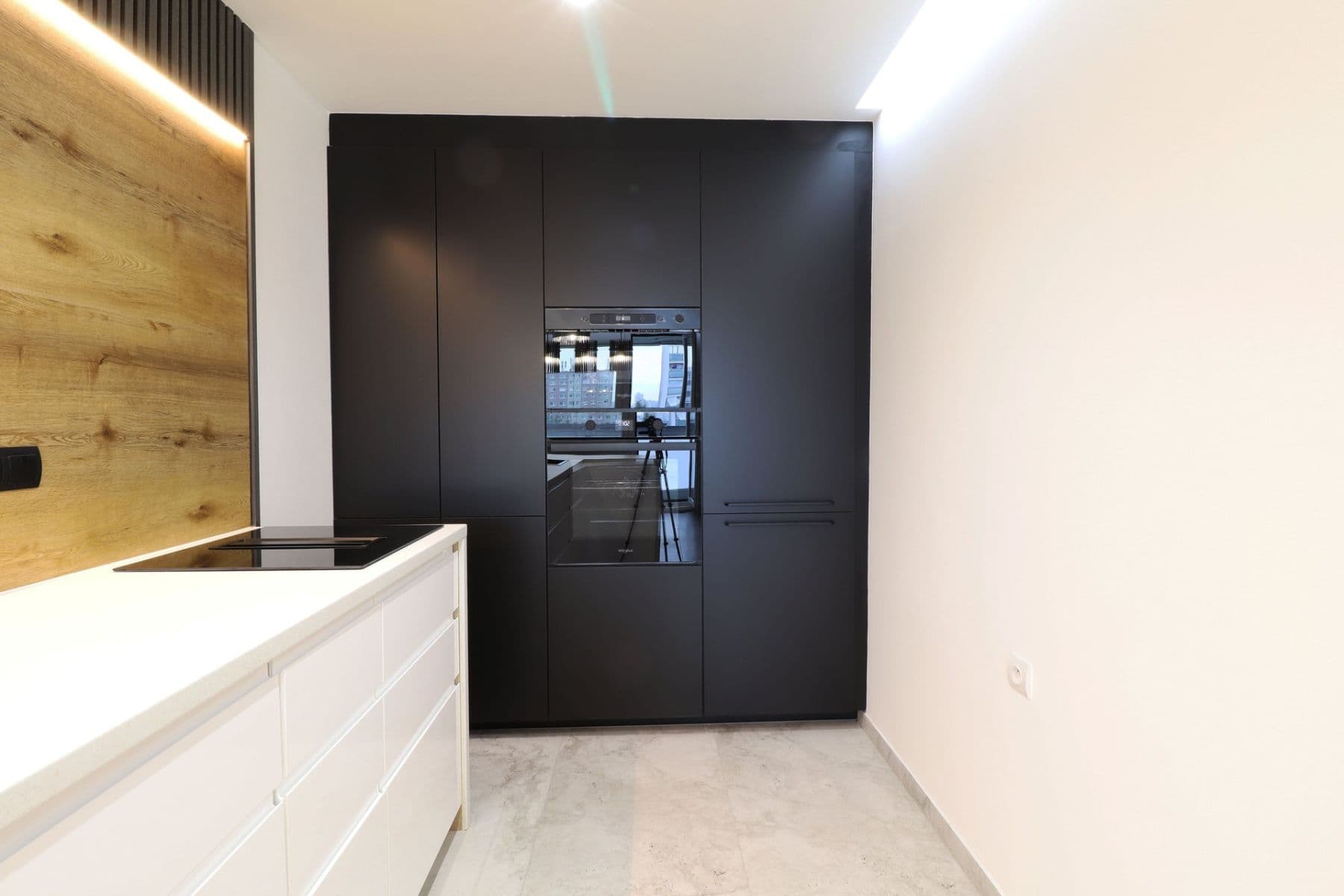 1 bedroom with open-plan kitchen flat to rent, 43 m², Kurčatovova, Prague, Prague 1 bedroom with open-plan kitchen flat to rent, 43 m², Kurčatovova, Prague, Prague